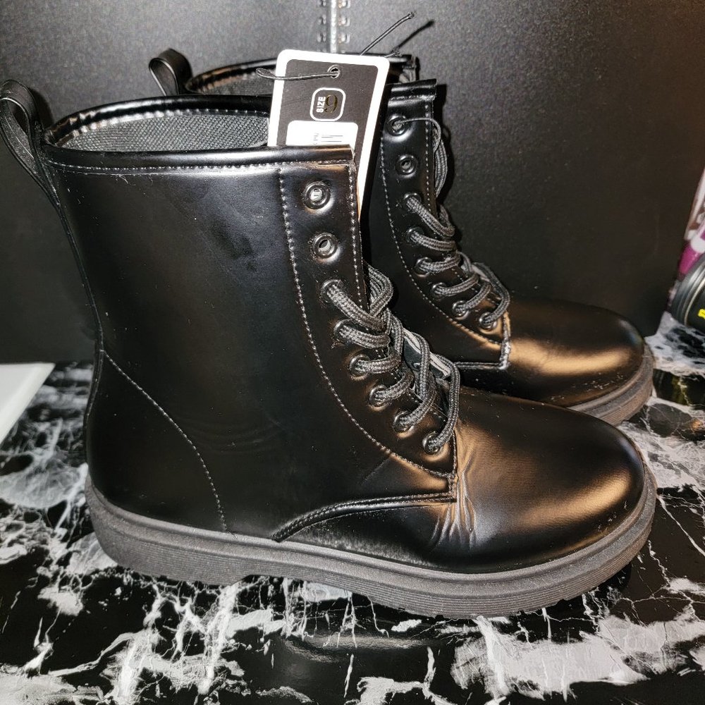 Charles Albert- Combat Boots All Black Size 9